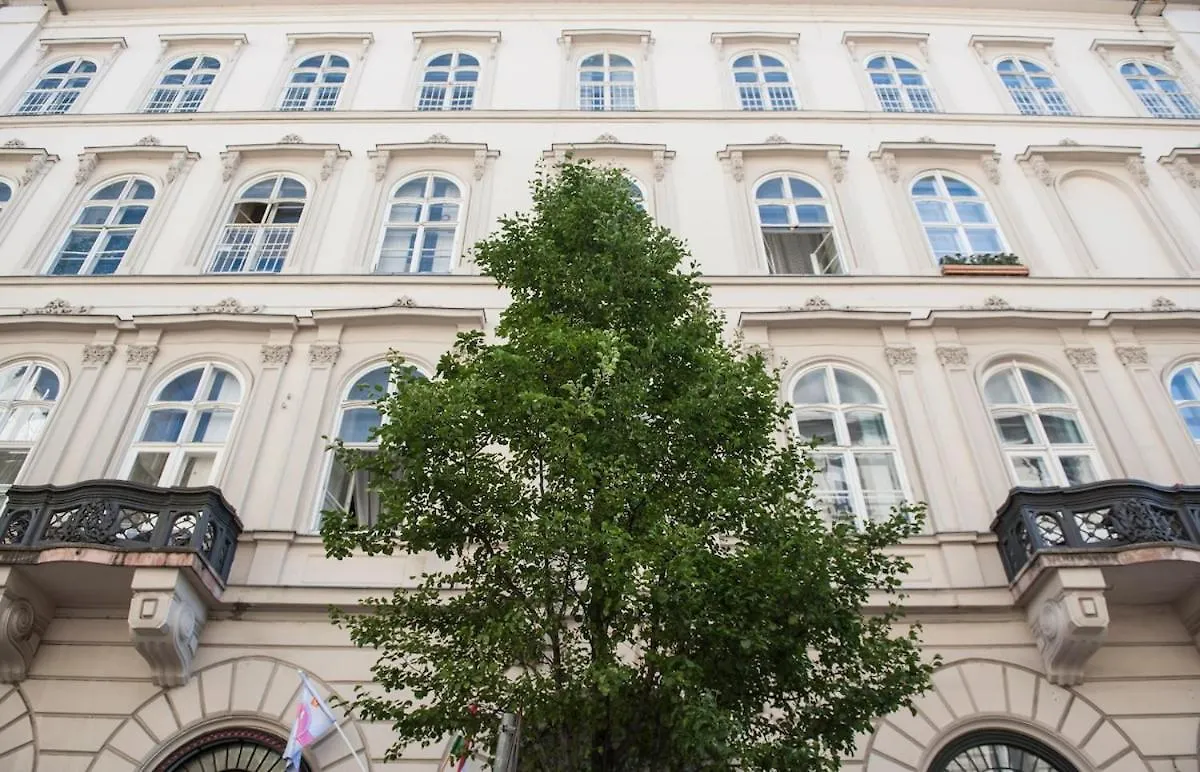 Apartamento Leopold'S Loft Budapest Hungría